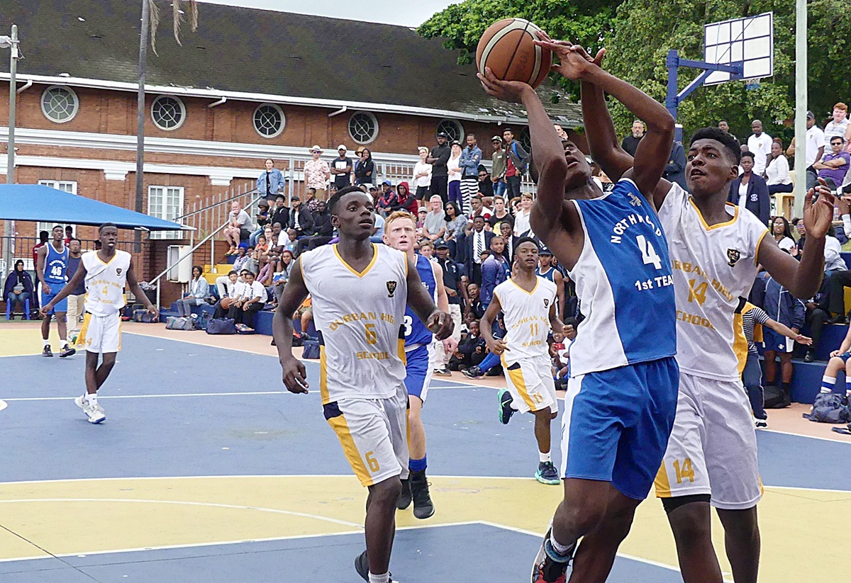 Bena Kabuya drove for a lay-up as the pressure ratcheted up in the latter stages of the contest. (Photo: Brad Morgan)