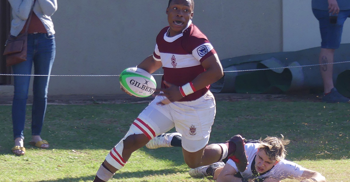 Kearsney winger Likhona Nunwana showed Clifton's cover defence a clean pair of heels to open the scoring at the Riverside Sports Club. (Photo: Brad Morgan)