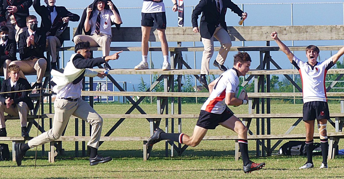 MacKenzie Haygarth scampered over for a second try, much to the delight of the vocal home supporters. (Photo: Brad Morgan)