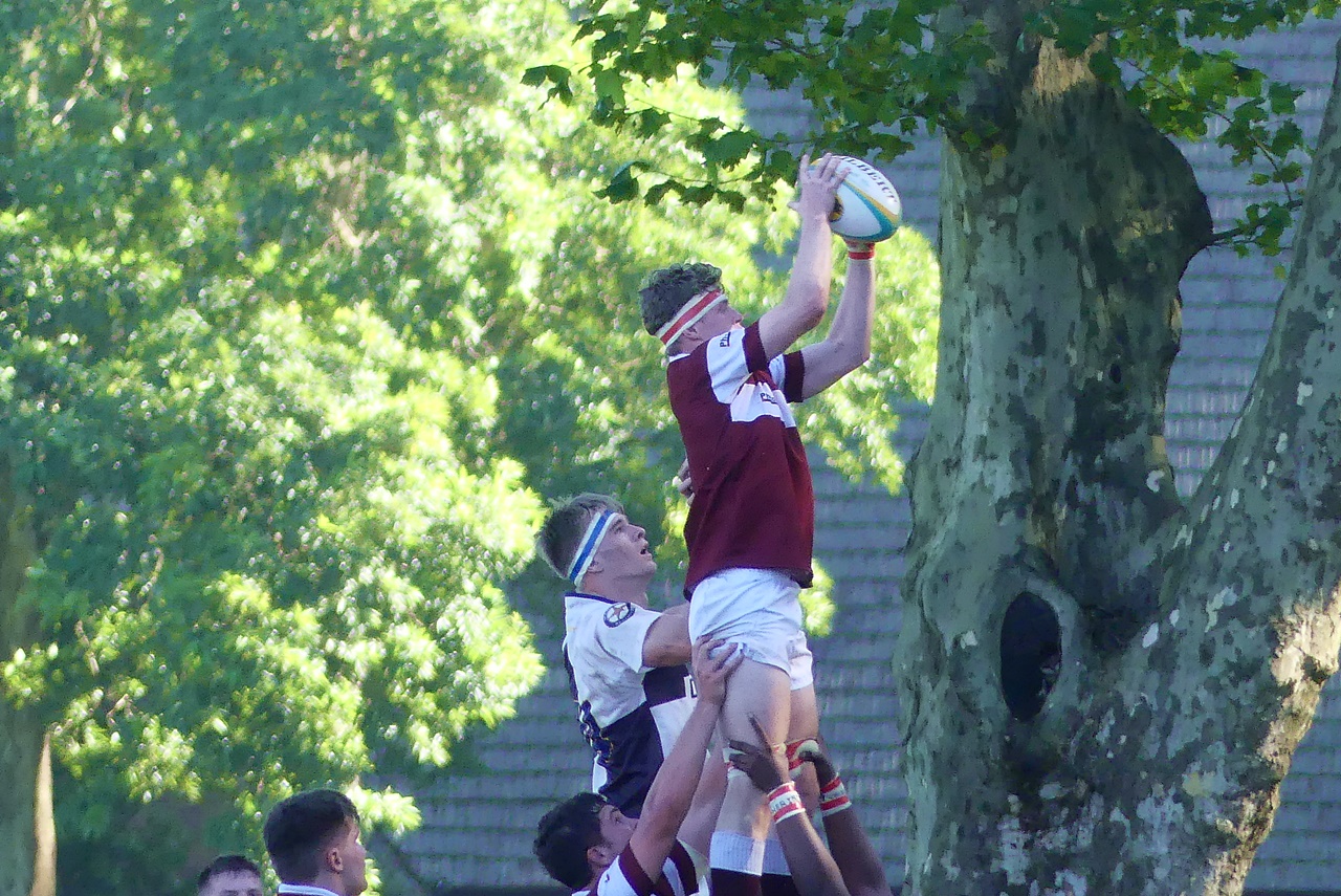 Kearsney forced their way over with a drive from a five-metre lineout to level the scores.