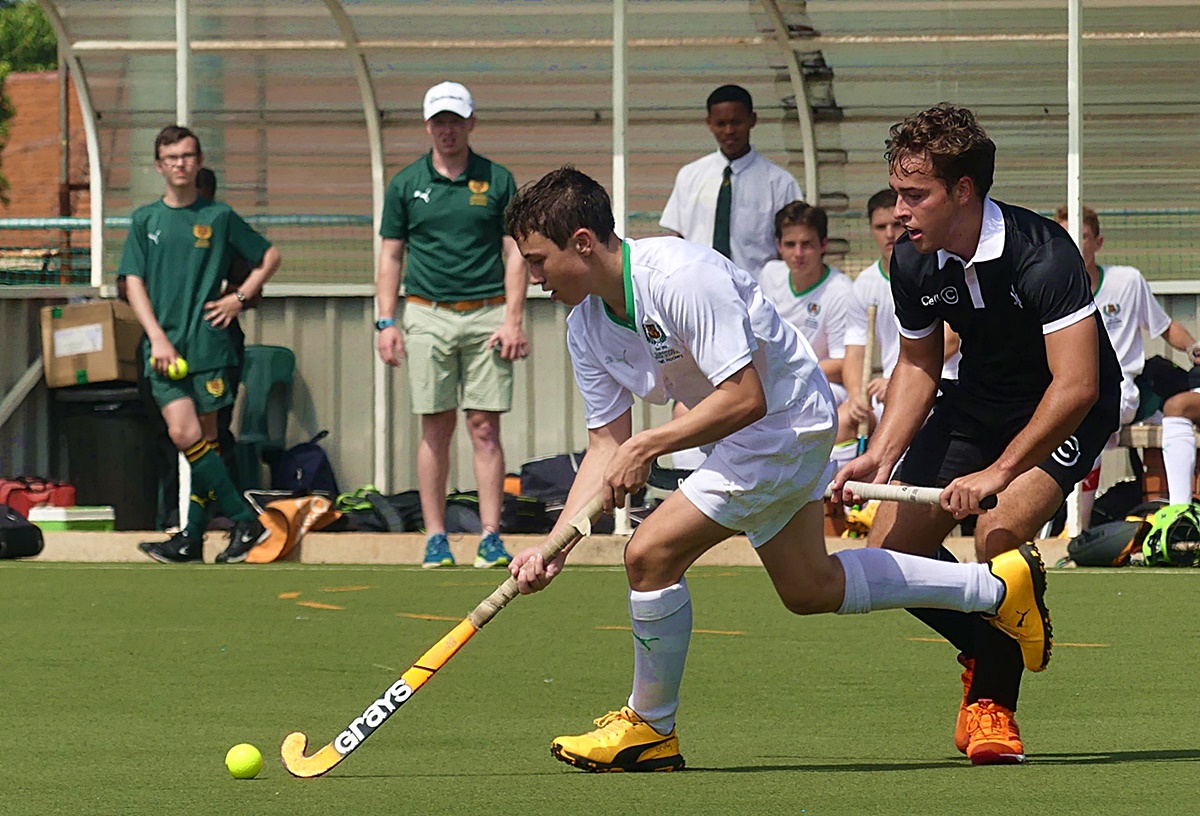 In the early going, matters were very tight in the midfield, with both sides putting the other’s ball-carriers under heavy pressure. (Photo: Brad Morgan)