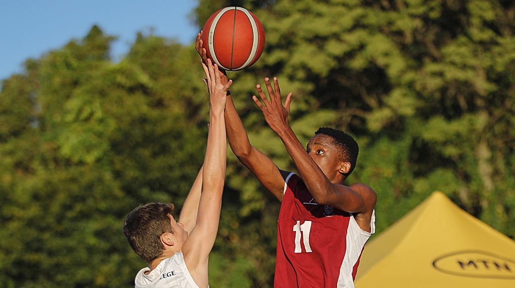 Unfortunately for Kearsney, for the second tournament in succession they fell to Saint Charles in the semi-finals. Saints went on to claim the title. (Photo: Clifton battled hard in a loss against eventual runners-up, Saint David's Marist Inanda. (Photo: https://www.stjohnscollege.co.za/basketball/)