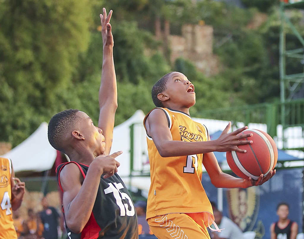 The Clifton u15A team found the talented Soweto Invitational side to be a tough challenge on day two of the Saint John's Basketball Tournament. (Photo: https://www.stjohnscollege.co.za/basketball/)