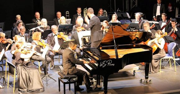 Samir Dookie performing with the Pretoria Symphony Orchestra, 5 March 2023.