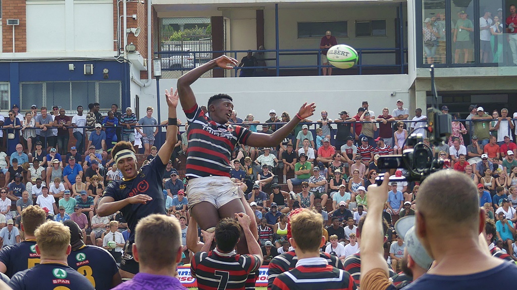 Van Heerden's was packed on all sides for the 1st XV showdown. (Photo: Brad Morgan)