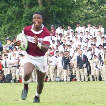 Kearsney 19-0 Clifton, Junior Dlamini on his way to his second and Kearsney's third and final try. (Photo: Brad Morgan)