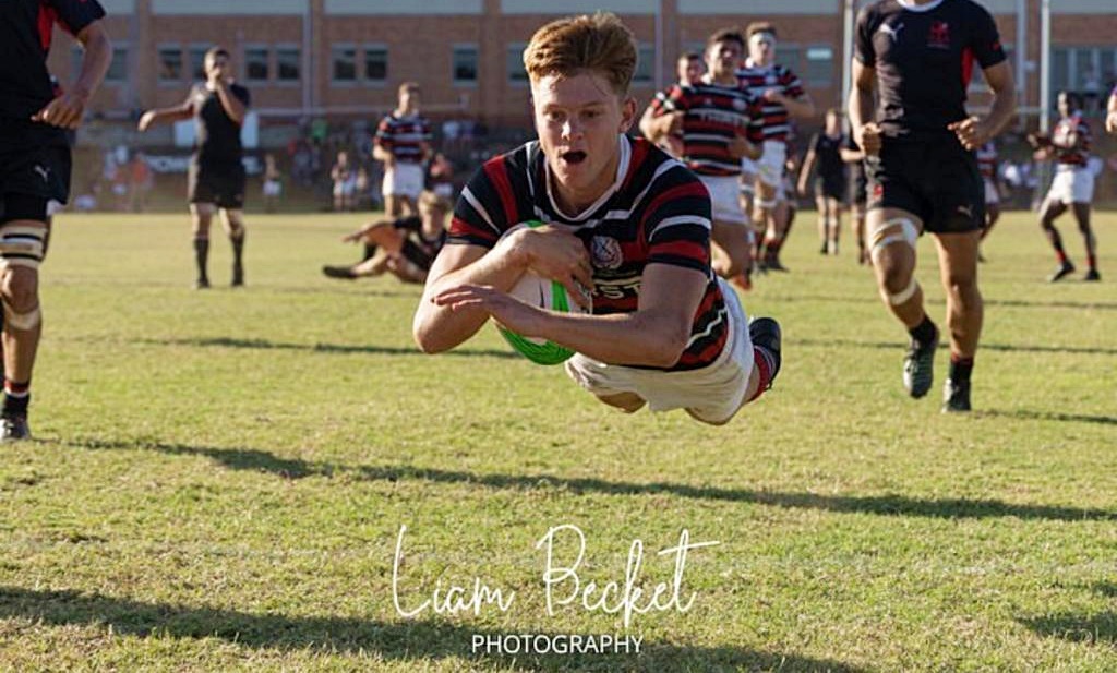 Like his brother, Dan, Liam Beckett did a superb job of capturing the action in the showdown between the Maritzburg College and Clifton 1st XVs.