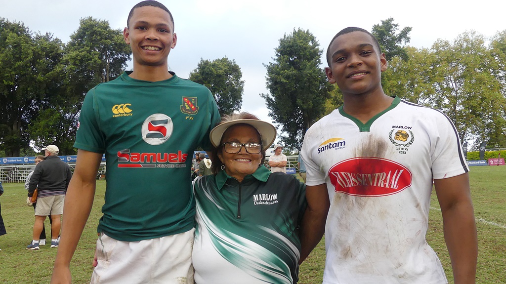 After his team's win, Glenwood fullback Jaco Williams, formerly of Marlow, enjoyed some time with old friends. (Photo: Brad Morgan)