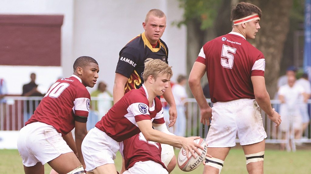 Scrumhalf Chad Croshaw prepares to kick over the top in Kearsney's narrow 17-12 win over the previously unbeaten Dr EG Jansen. 