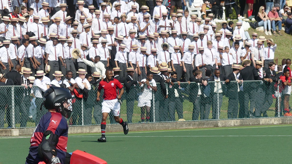 There were plenty of loud and loyal supporters surrounding Pape's Astro. (Photo: Brad Morgan)