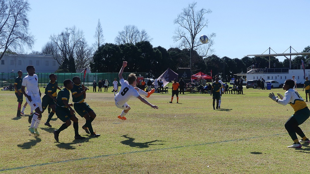 Glenwood beat Clifton 2-0, but Clifton striker Adrian Dippenaar produced a number of spectacular shots during the game. (Photo: Brad Morgan)