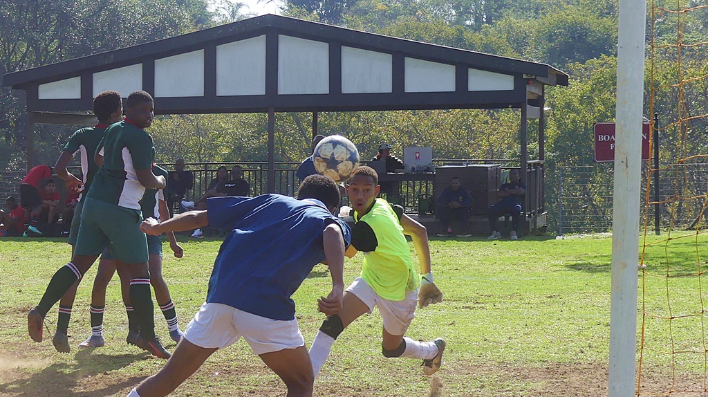 Northwood had the ball in the back of the net from this header against Kingsway, but the goal was ruled out for offside. (Photo: Brad Morgan)