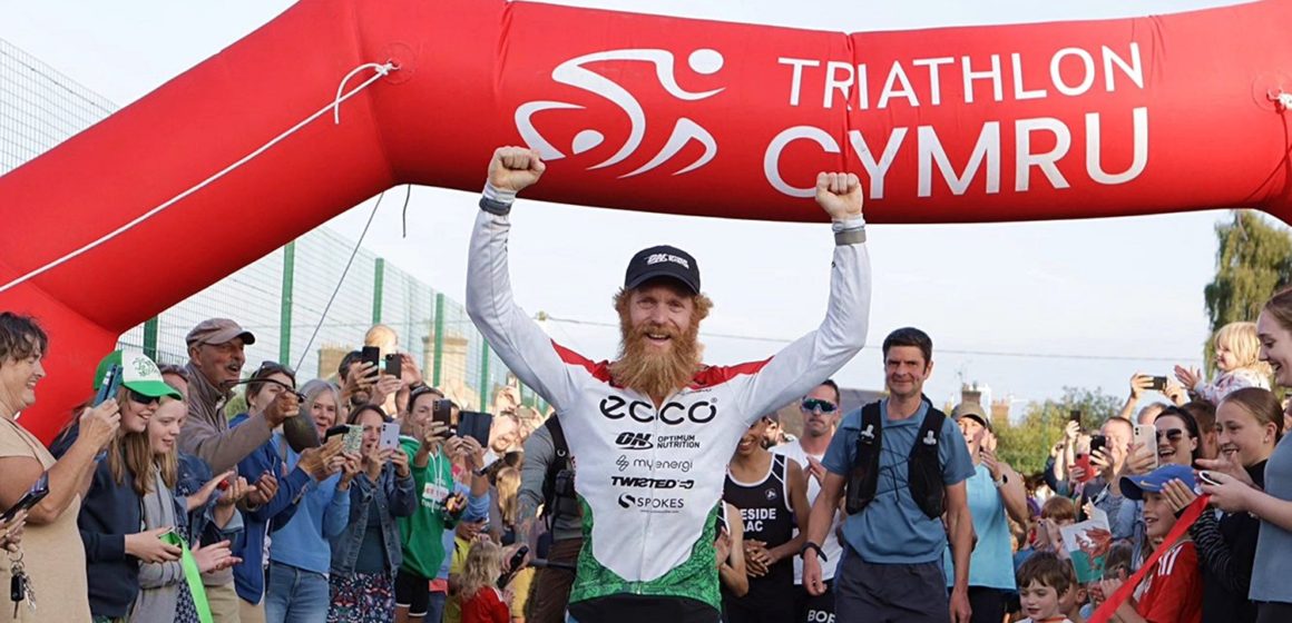 Old Hiltonian Sean Conway sets extreme triathlon world record