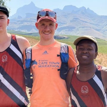 College trio complete Rhino Peak Challenge for conservation