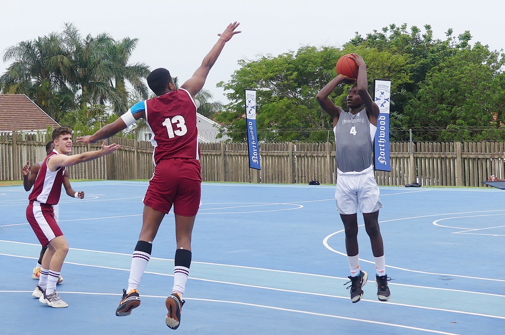 A strong start by Northwood, which put them into a double figure lead early on, proved decisive in the Knights' victory over Kearsney. (Photo: Brad Morgan)