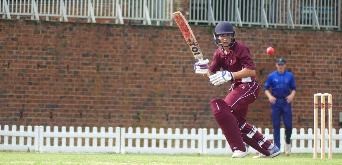 Khambule bowls Kearsney to big W100 win