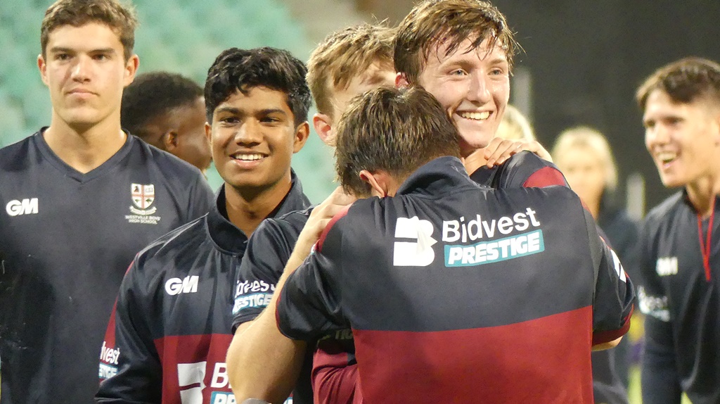 Kaeden McAllister is congratulated by his team-mates after his superb 66* carried his team to victory. (Photo: Brad Morgan)