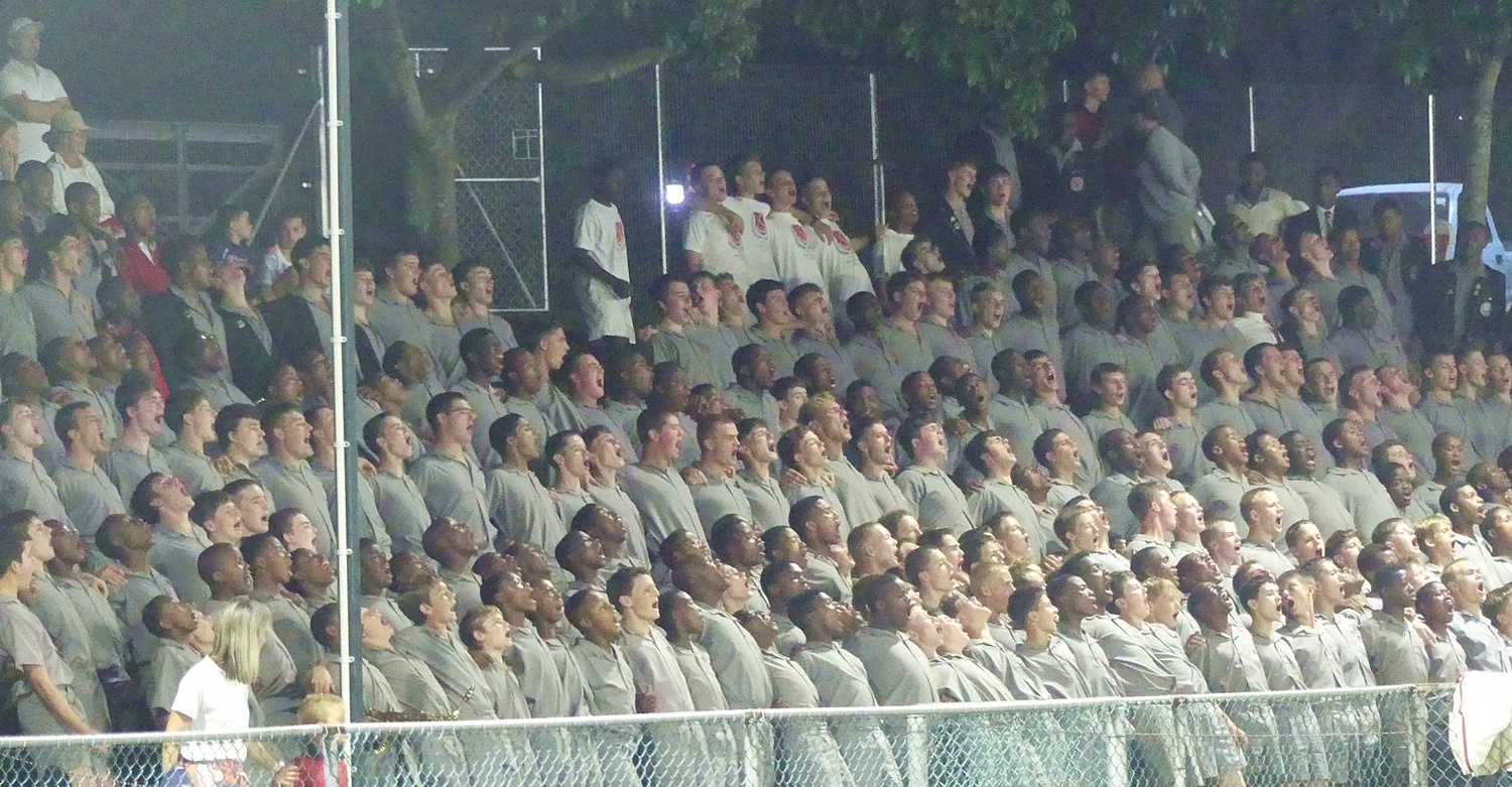 There were plenty of supporters enjoying Friday NITE Lights. (Photo: Brad Morgan)