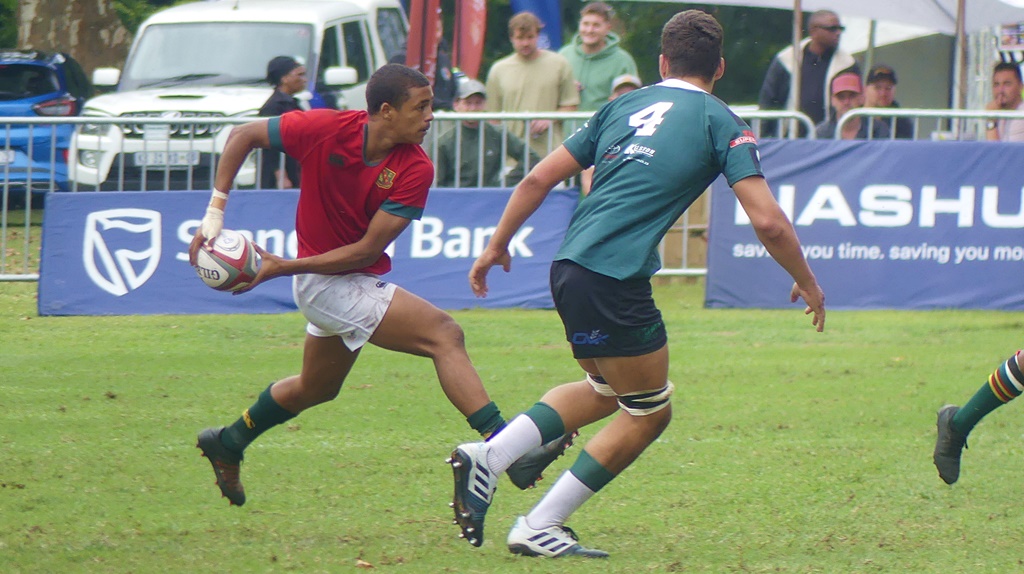 The Green Machine, wearing red, played most of the rugby but managed only one try in their win over Marlow Landbou. (Photo: Brad Morgan) 